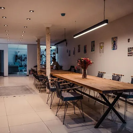 דירה In A Digital Nomad House 101 *